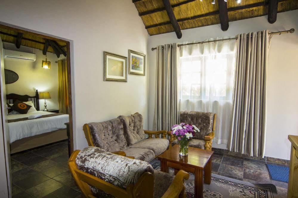 Aristo Manor Hotel Richards Bay Exterior foto