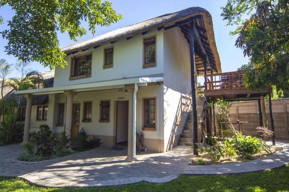 Aristo Manor Hotel Richards Bay Exterior foto