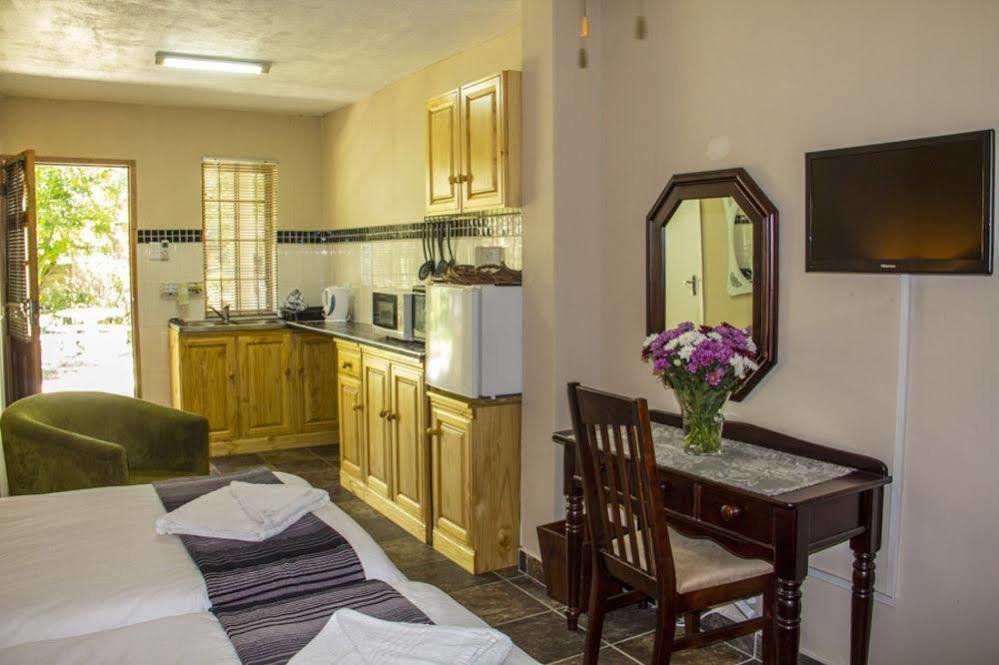 Aristo Manor Hotel Richards Bay Exterior foto
