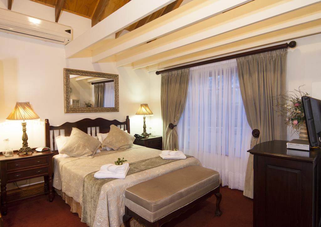 Aristo Manor Hotel Richards Bay Exterior foto