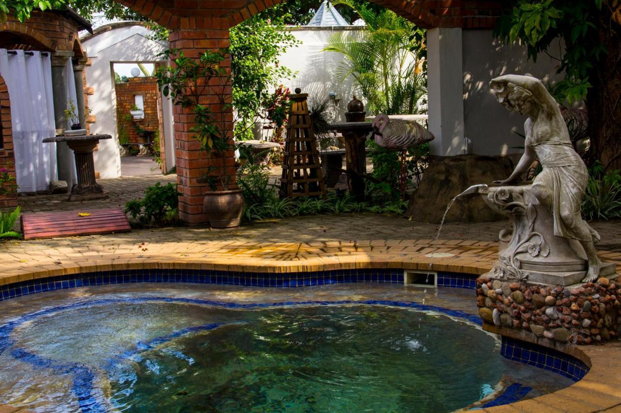 Aristo Manor Hotel Richards Bay Exterior foto